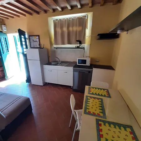 Casa Agostini Lari